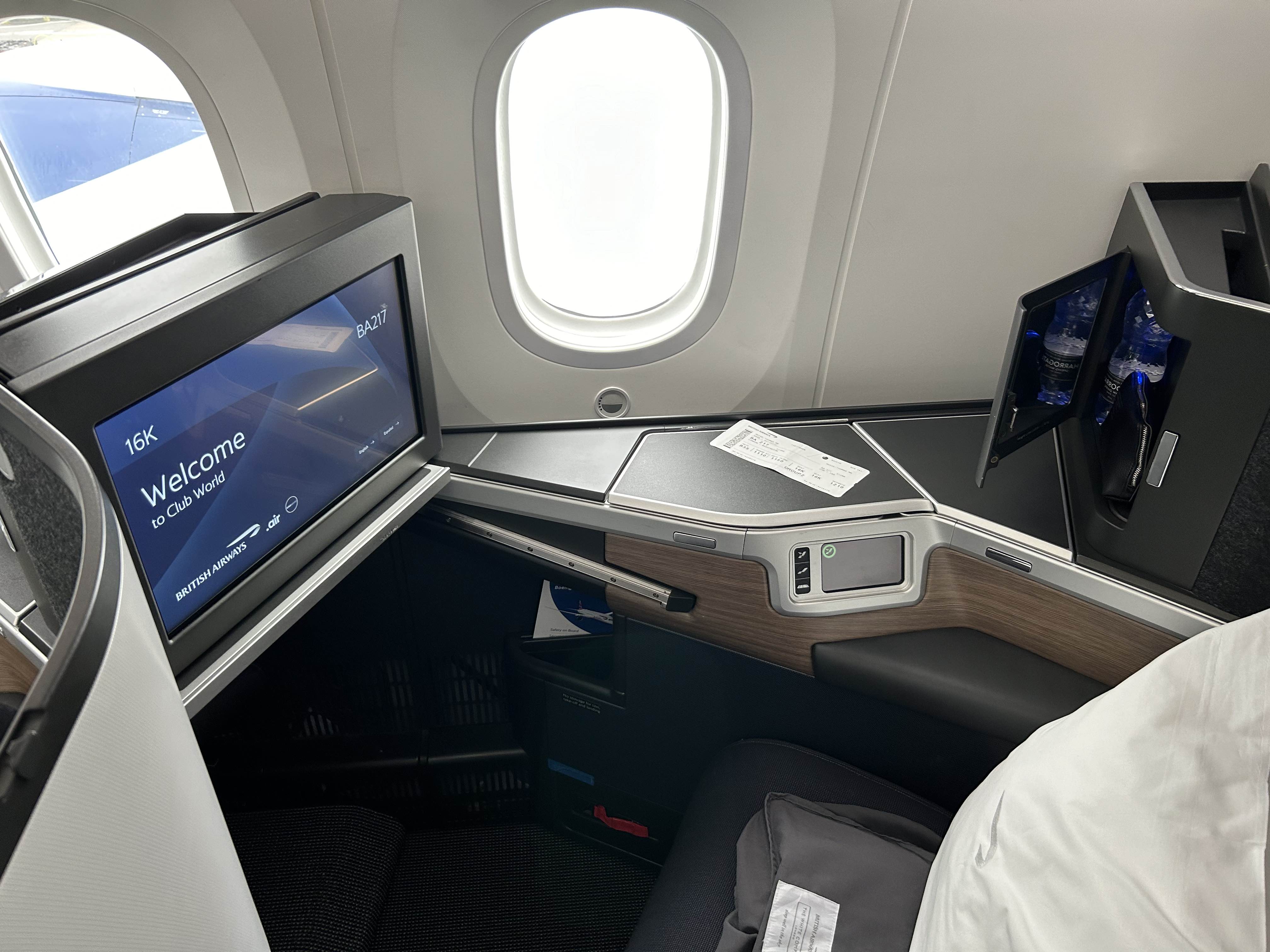 British Airways 787-10 Club Suites · photographed January 2024